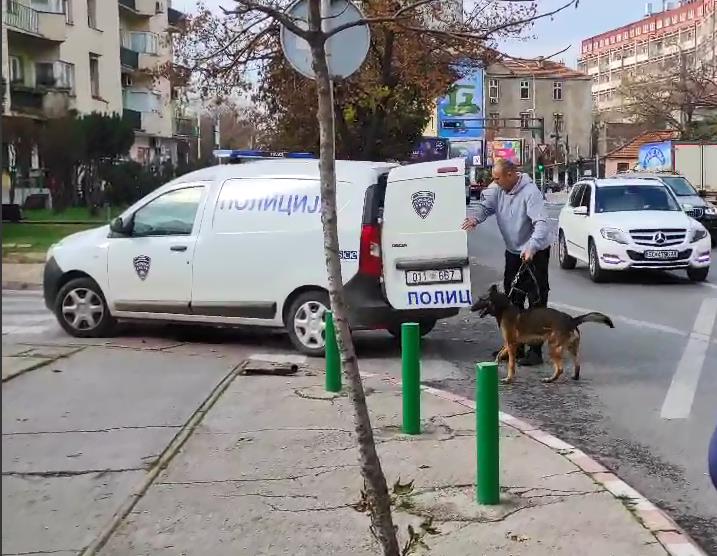 Дојави за поставени експлозивни направи на Аеродром, СЦ Борис Трајковски, Стадион, Вардар....