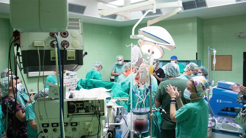 Направена првата трансплантација на црн дроб од починат донор
