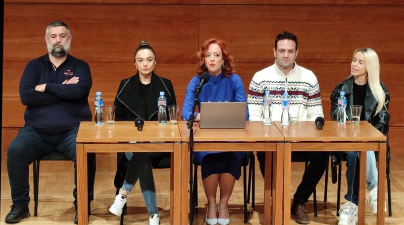 По двегодишна пауза поради пандемијата, започнуваат подготовките за Бадниковите поворки