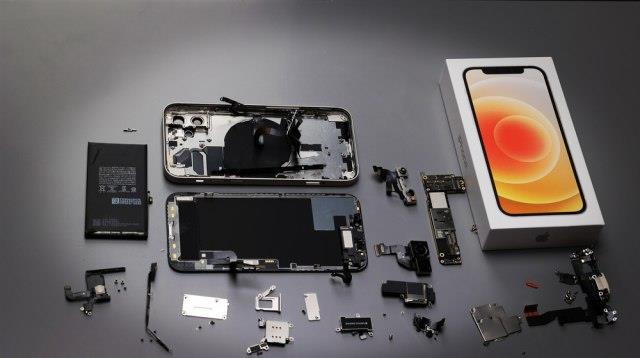 Корисниците во Европа ќе можат сами да го поправаат својот „iPhone“