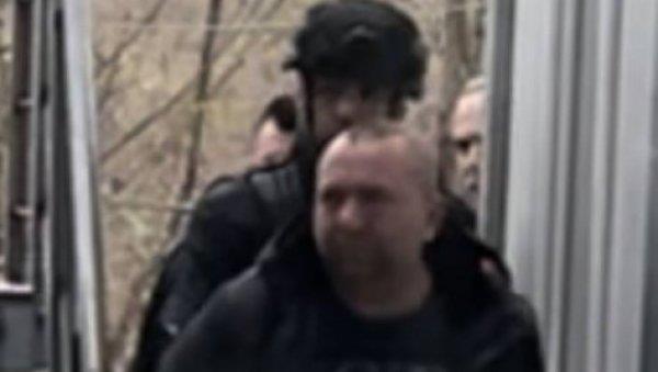 Триесетдневен притвор за Дејан Пантиќ, Ескобар во Приштина во обид за деескалација 