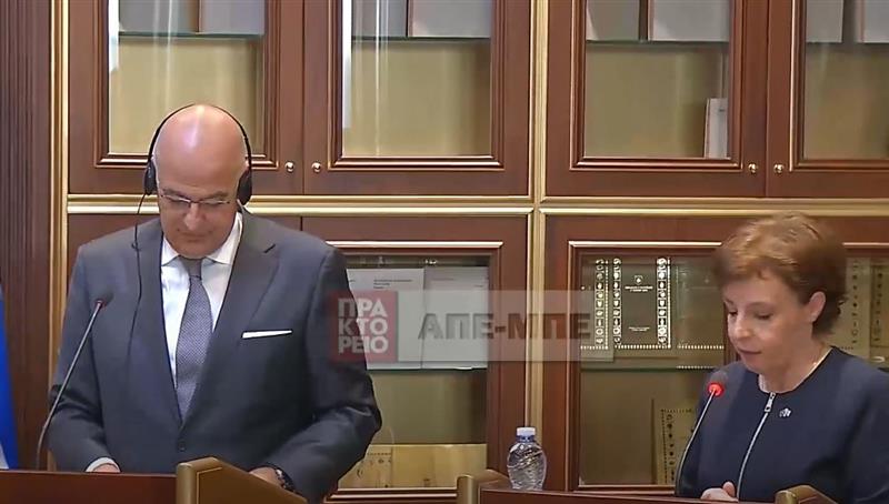 Економија Онлајн: Дендијас одби да одржи прес-конференција пред натпис Република Косово