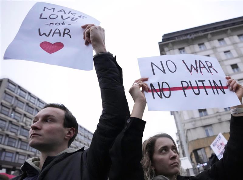 Протест во Белград против руската инвазија на Украина