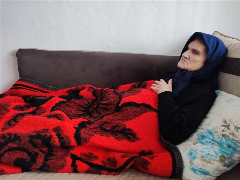 Има сто години и новогодишна желба пак да прогледа и да прооди