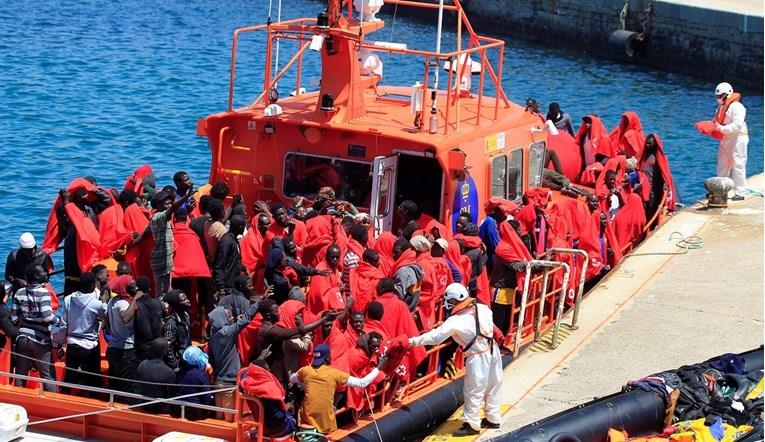 Во Грција почна судењето на активистите, кои спасуваа мигранти- им се суди за шверц на луѓе