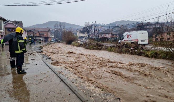 Први жртви од поплавите во Србија: Се обиделе да го спречат поројот, но водата ги одвлекла