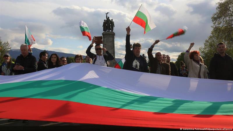 Бугарите повторно одат на избори, петти пат за две години 