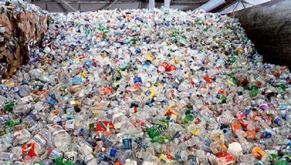 Светот во 2021 година генерира рекордна количина пластичен отпад за еднократна употреба