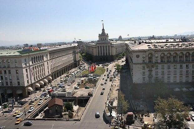 Дојави за бомби во средни училишта во Софија