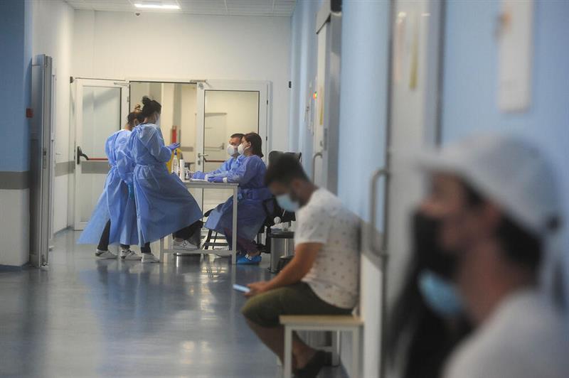 Во Србија е потврден новиот сој на корона, што се шири многу бргу