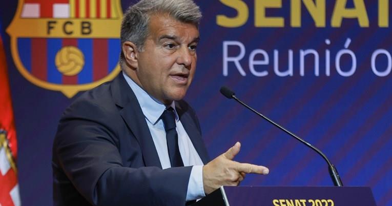Се огласи Лапорта, откако на Барса ѝ се заканува исфрлање од лигата 