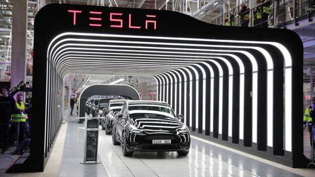 Продажбата на „Тесла“ на пазарот на ЕУ со пад од 45 отсто