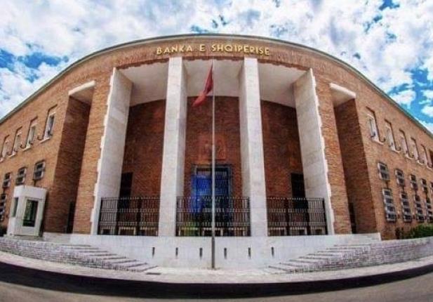 Заштедите на албанските граѓани во банките изнесуваат 11,3 милијарди евра