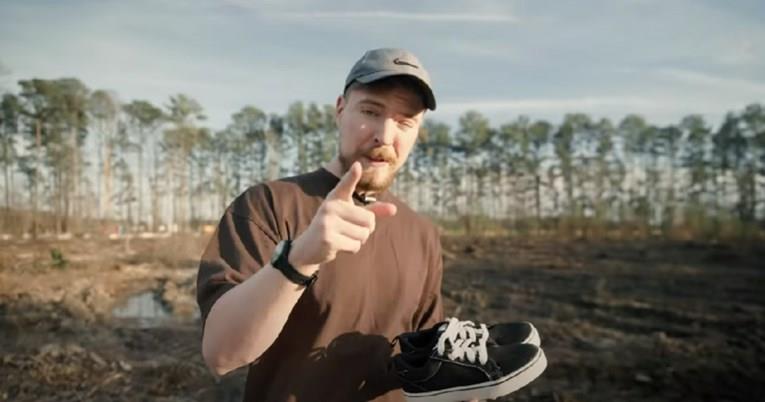 Јутјуберот MrBeast подари 20.000 пара патики за босоногите деца во Африка (ВИДЕО)