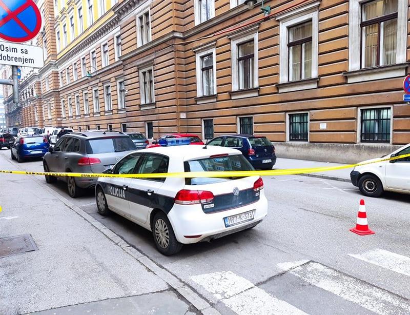 Сите судови во Сараево се евакуирани поради дојава за поставена бомба во еден од нив
