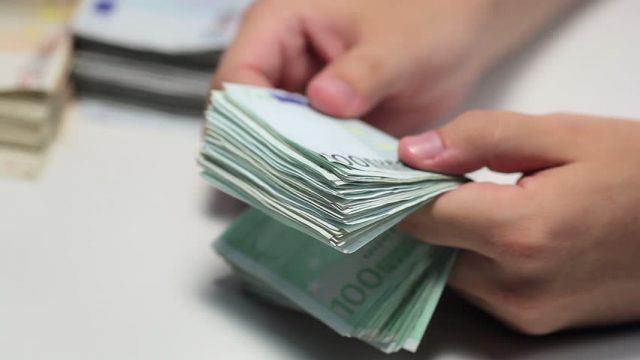 Во Албанија зголемен бројот на случаи на перење пари