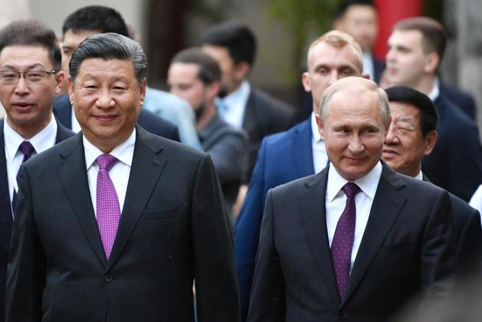Путин и Си Џинпинг во телефонски разговор ги осудија нападите на Израел врз Иран