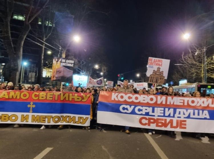 Протест на десницата во Белград против европскиот план за Косово