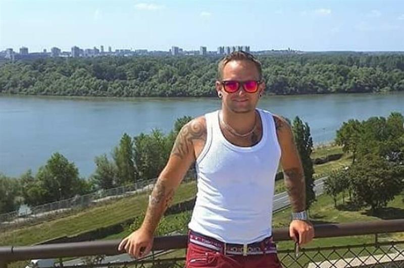 Готвач си поставил цел: Да посети 100 земји и секаде да спие со по една жена (ФОТО)