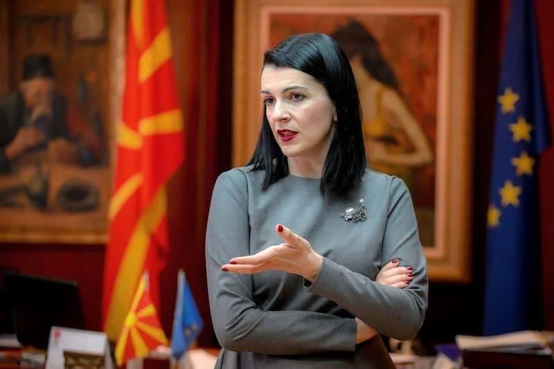 Костадиновска-Стојчевска: Да да ја користиме моќта на театарот за да создадеме подобар свет