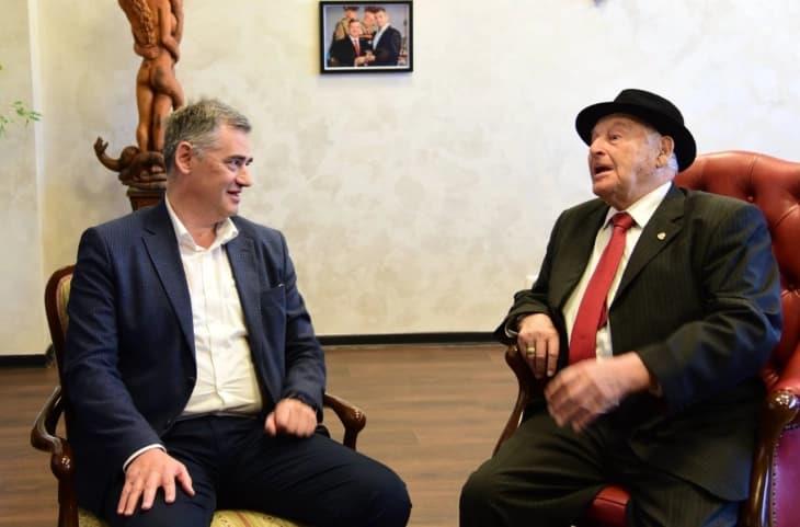 Андон Дончевски почесен член на МОК