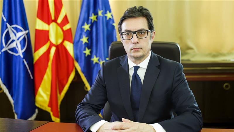 Честитка од Пендаровски до верниците кои го прославуваат Велигден по Грегоријанскиот календар
