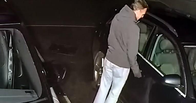Ќе оди во затвор, зашто има манија да допира кваки на автомобили (ВИДЕО)