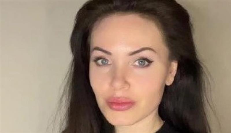 „Тиктокерката“ Татјана Дуку е двојничка на Анџелина Џоли (видео)