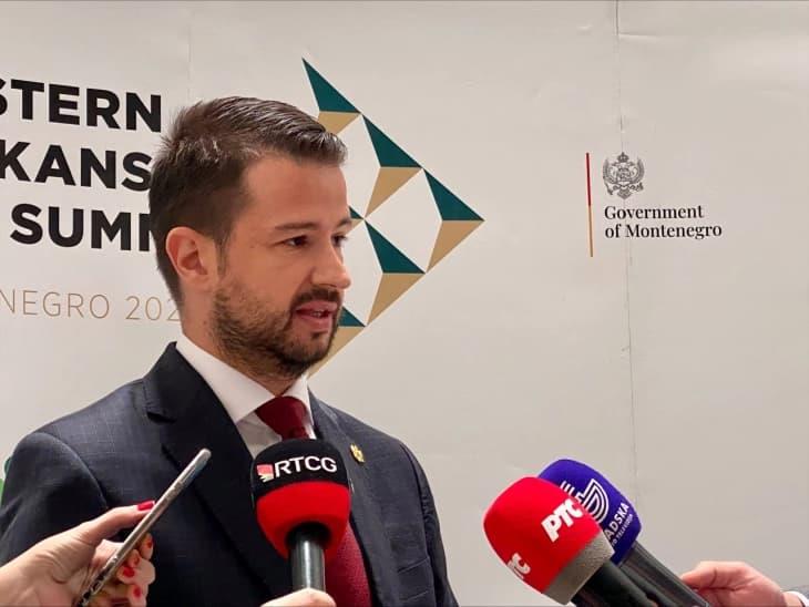 Милатовиќ: Потребни се големи пари за да се задоволат стандардите за животна средина
