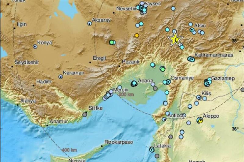 Силен земјотрес во Турција, епицентарот во разурнатиот град Караманмараш 