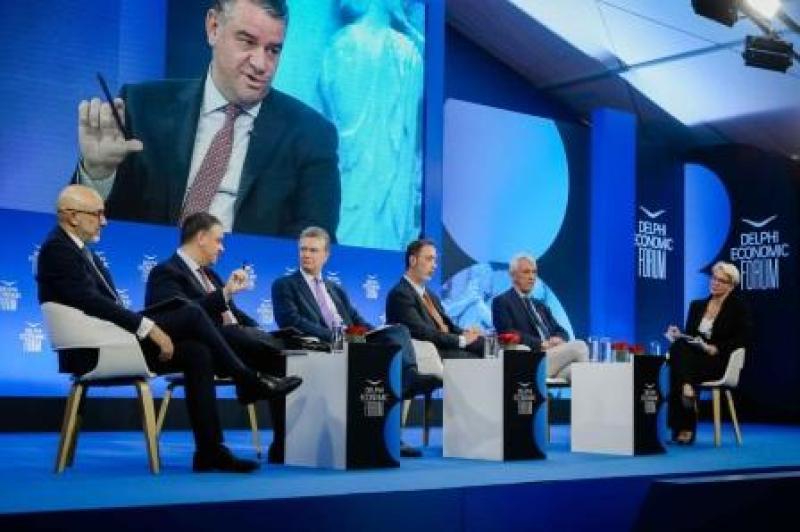 Форум во Делфи: Ентузијазмот на Западен Балкан за влез во ЕУ опаѓа поради долгите преговори 