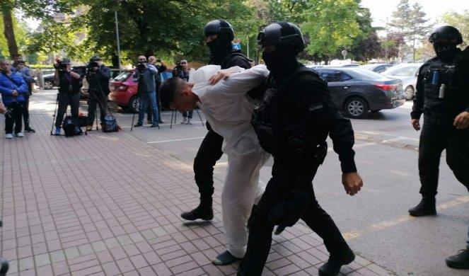Масовните убијци Коста и Урош вежбале во иста стрелана