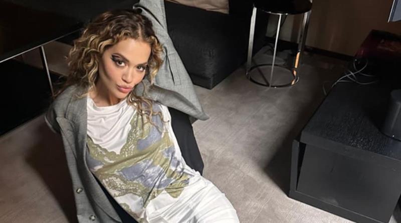 Рита Ора го критикуваше Евросонг, а вечерва настапува во полуфиналето