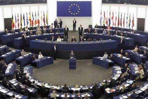 ЕП го усвои извештајот за напредокот на Србија