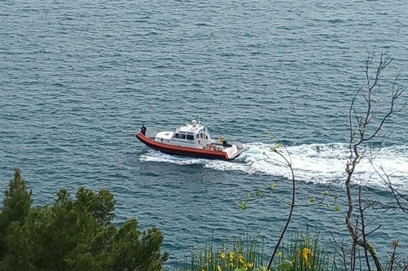 Од морето во близина на Улцињ е извлечено тело на нуркач, имал видливи повреди