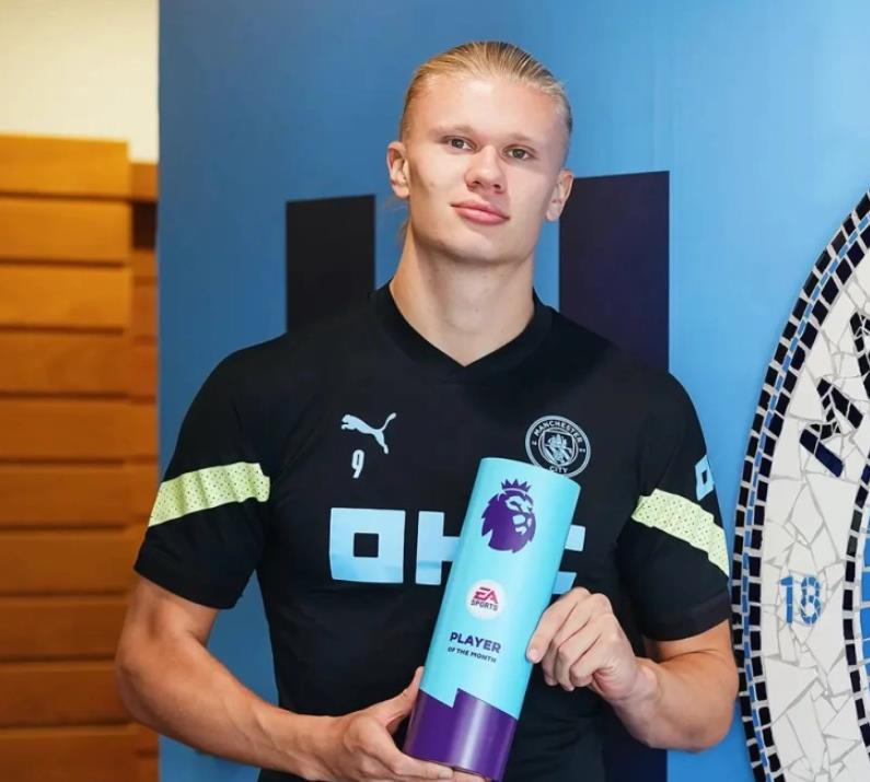 Премиер лига: Халанд и Кер најдобри во избор на фудбалските новинари