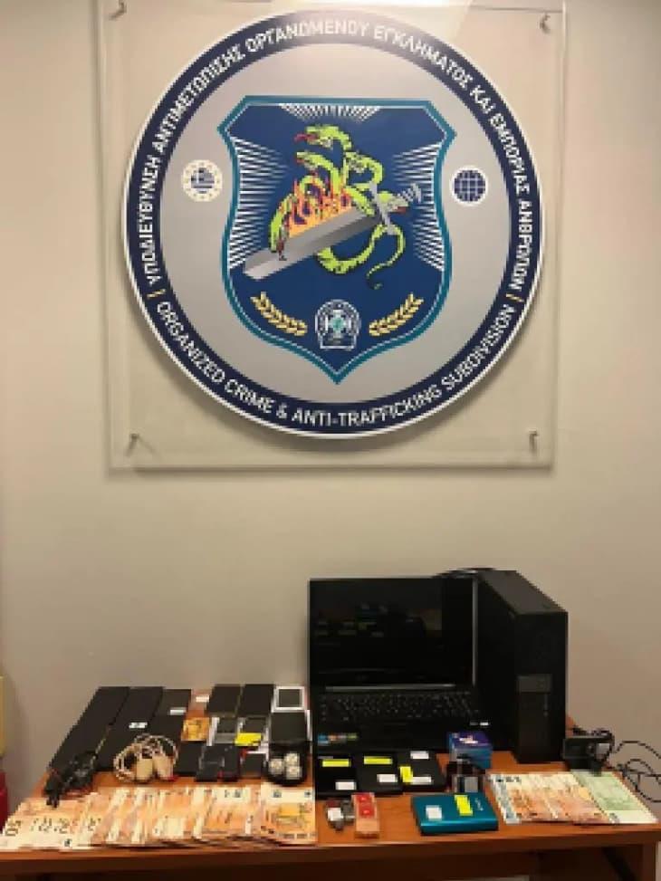 Разбиена криминала организација во Грција која им помагала на кандидати за пилоти да положат