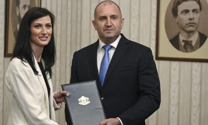 ИТН ја повлече поддршката, Марија Габриел денеска ќе го враќа првиот мандат за состав на влада 