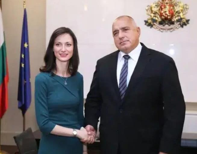 ГЕРБ и „Продолжуваме со промената - Демократска Бугарија“ договорија ротирачки премиер