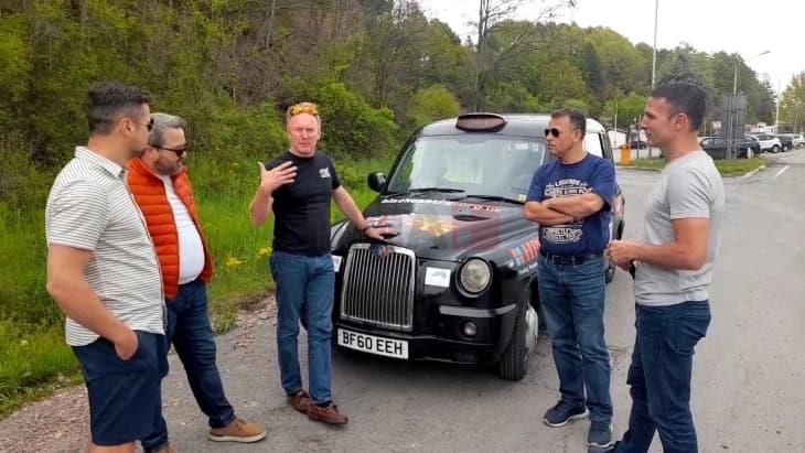 Eвропското хуманитарно патување „Black Cab - Europe Charity Trip“ пристигна во земјава
