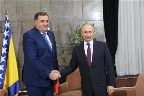 Додик: Со Путин разговарав повеќе од еден час, за РС постојат два правци