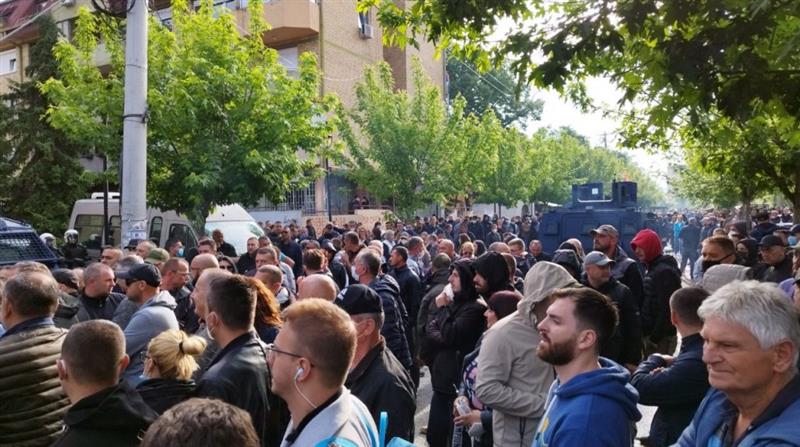 Квинта и ЕУ повторно го осудија потегот на Косово: Загриженост за безбедноста на цивилите 