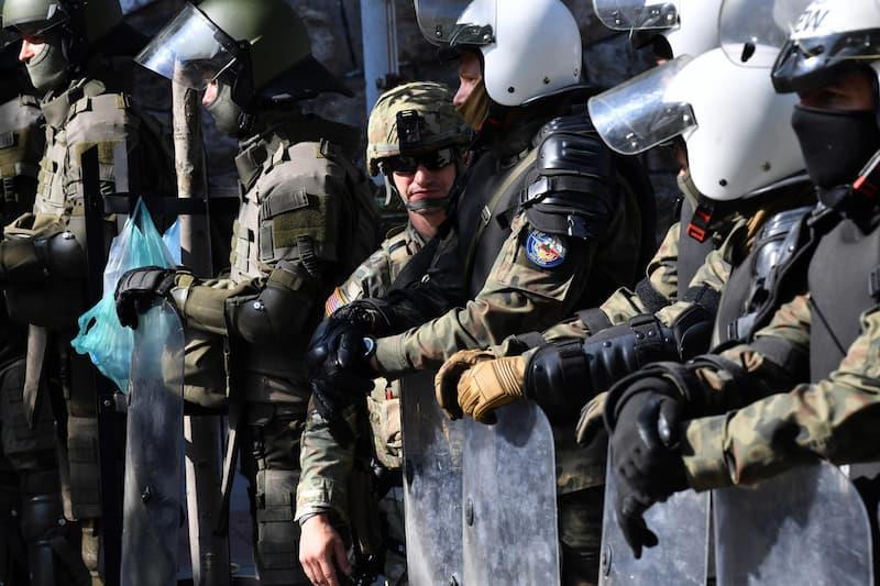 НАТО: Подготвени сме да испратиме уште војници на Косово