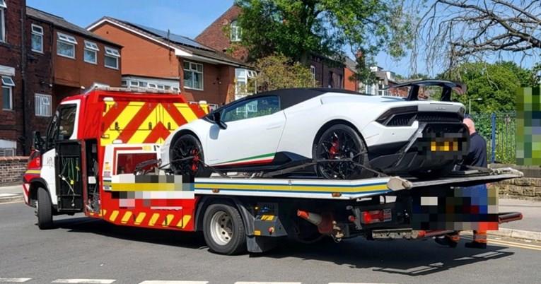 Дивееле со Ламборџини, па полицијата им ги одзела автомобилите (ФОТО)
