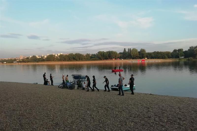 Трагедија во Белград: Двајца тинејџери(16) се удавија во Ада Циганлија