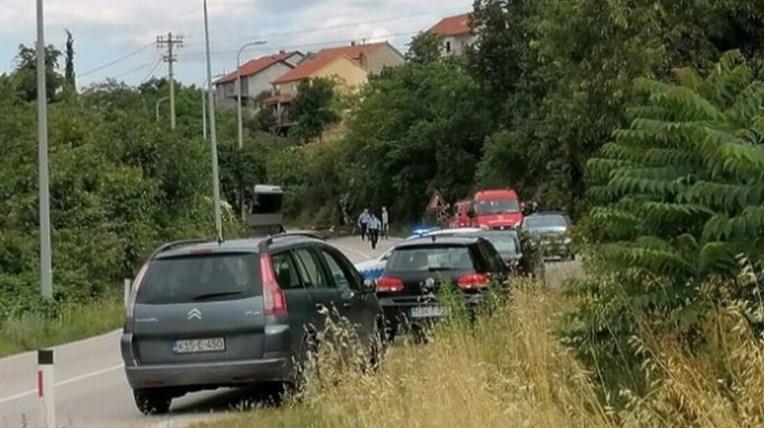 Вработени во училиште во БиХ тргнале на излет, кога автобусот удрил во карпа- двајца загинати