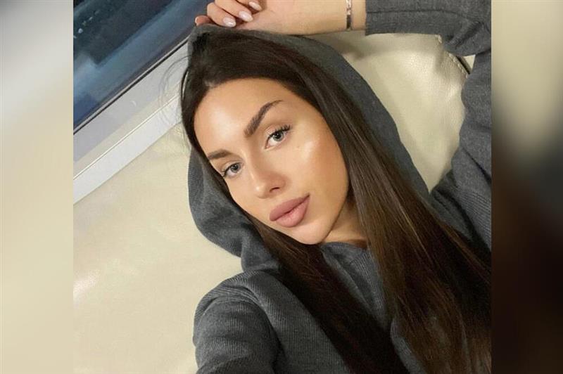 Млада манекенка паднала во кома во луксузна клиника за пластична хирургија