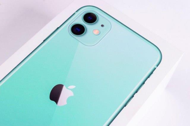 Добри вести за фановите на „Apple“: „iPhone 15“ пристигнува во омилената боја