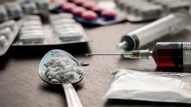 Шкотска предлага да се легализира поседувањето на сите видови дрога за лична употреба
