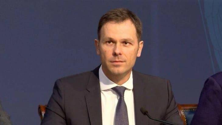 Мали: Десет илјади динари за деца постари од 16 години и за мајки на деца до 16 години